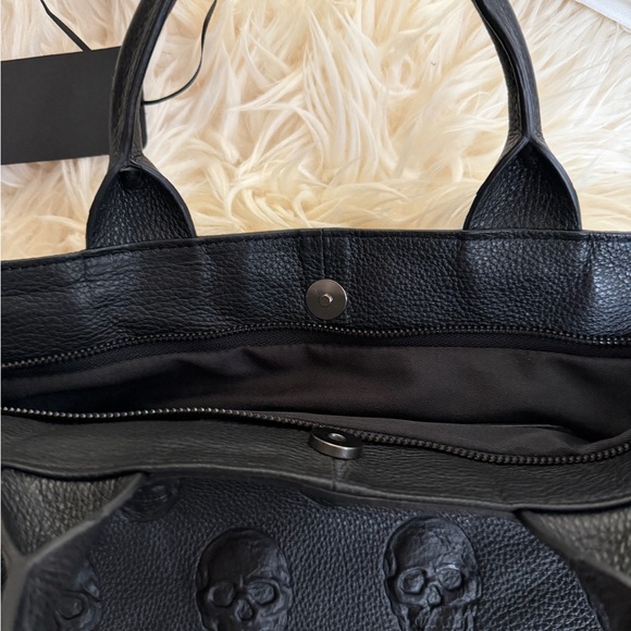 IOpelle Italia Black Leather Embossed Skull
Tote With Crossbody Strap - Picture 4 of 5